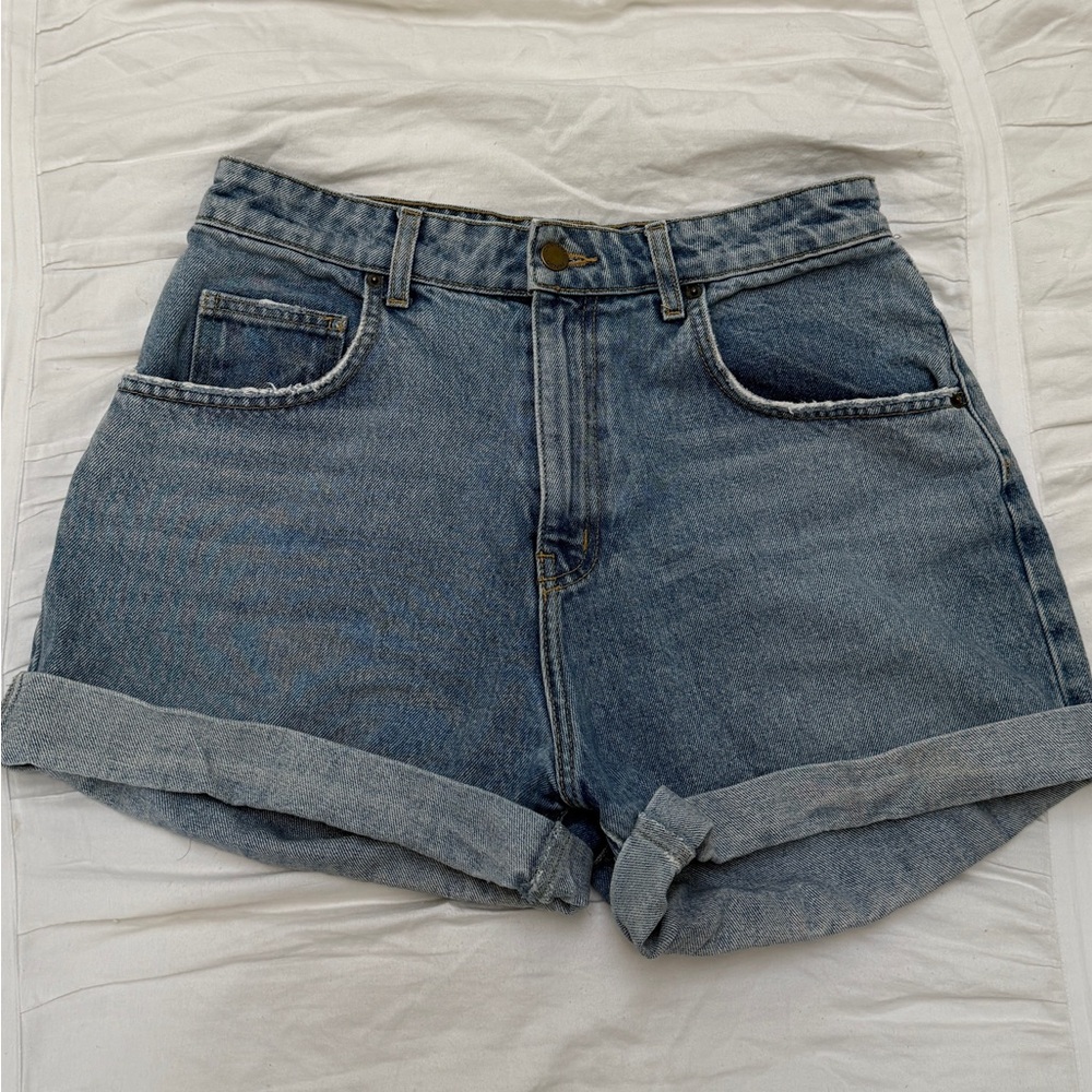 Carmar Mom Shorts Light Wash Size 26